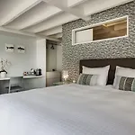 Le Jour Et La Nuit Bed and breakfast